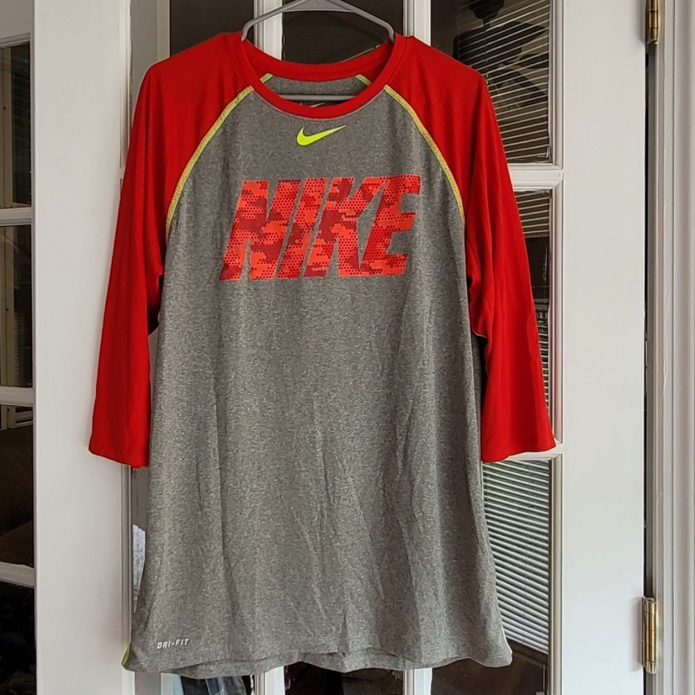 Nike 3/4 Dri-Fit Men's shirt Size L